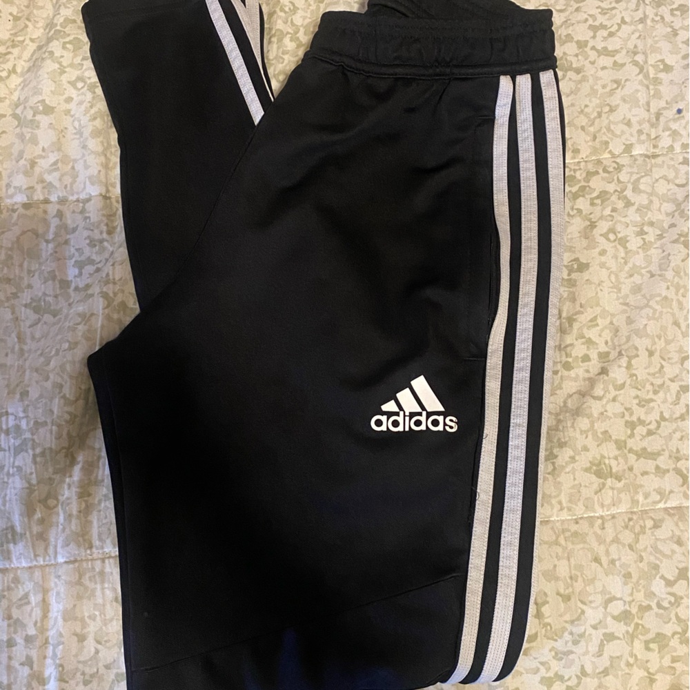 Adidas Classic Track Pant 💙